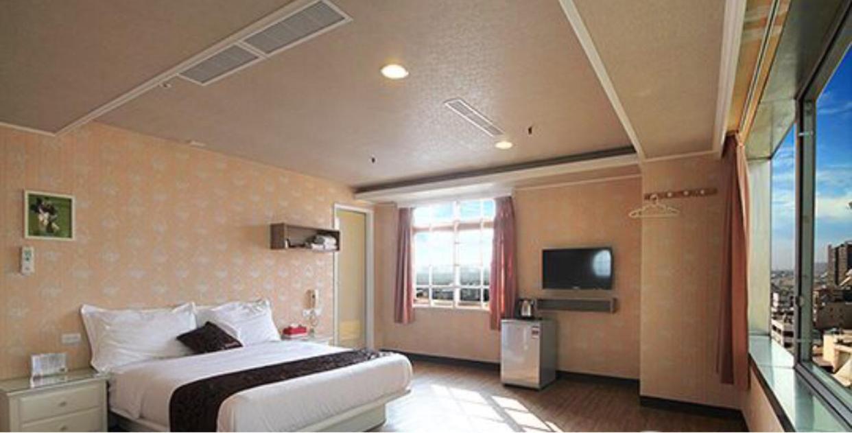 Ya Tai Hotel Kaohsiung Zewnętrze zdjęcie