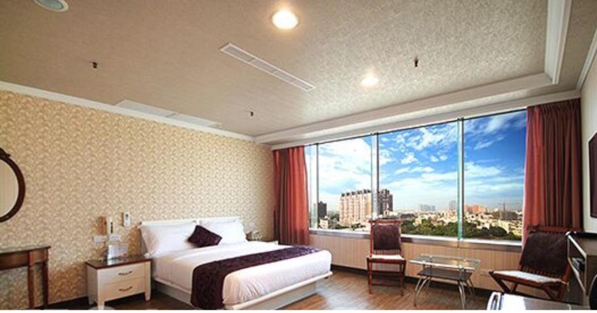 Ya Tai Hotel Kaohsiung Zewnętrze zdjęcie